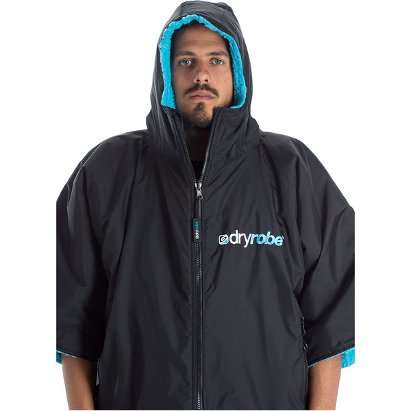 2023 Dryrobe Advance Manga Curta Mudança Robe DR100 - Black / Azul