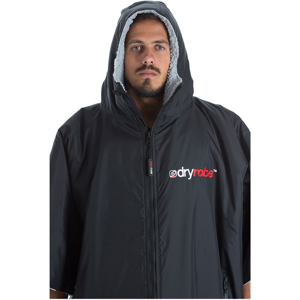2023 Dryrobe Advance Manga Curta Mudança Robe DR100 - Black / Cinzento
