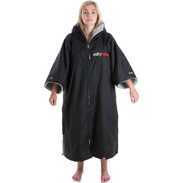2023 Dryrobe Advance Manga Curta Mudança Robe DR100 - Black / Cinzento