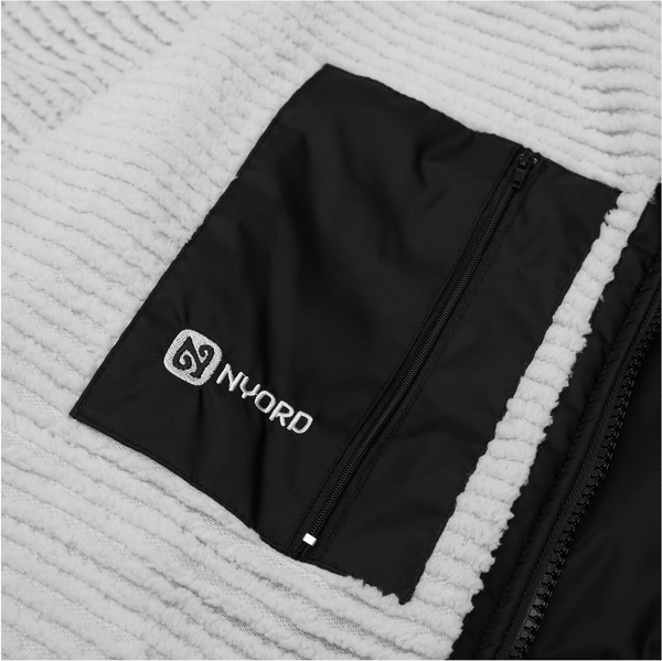 2026 Nyord Primaloft Outdoor Changing Robe ACC0005 - Black / Cinzento